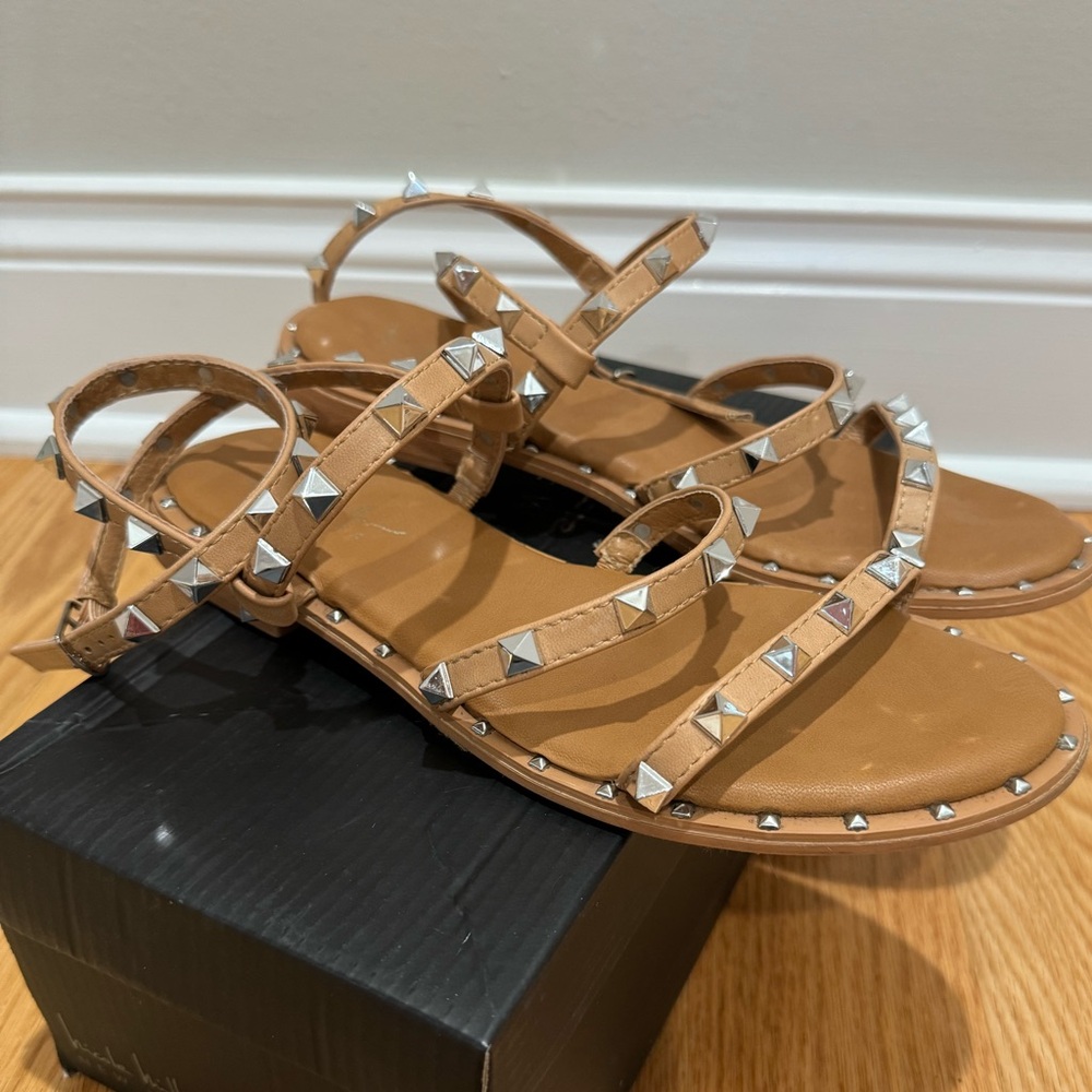 Nicole Miller New York Tanny NM Sandals